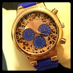 Womens Animal Print Dial Watch